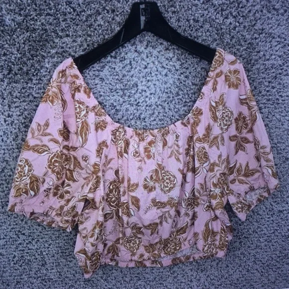Pink Floral Off-Shoulder Blouse - Picture 6 of 7